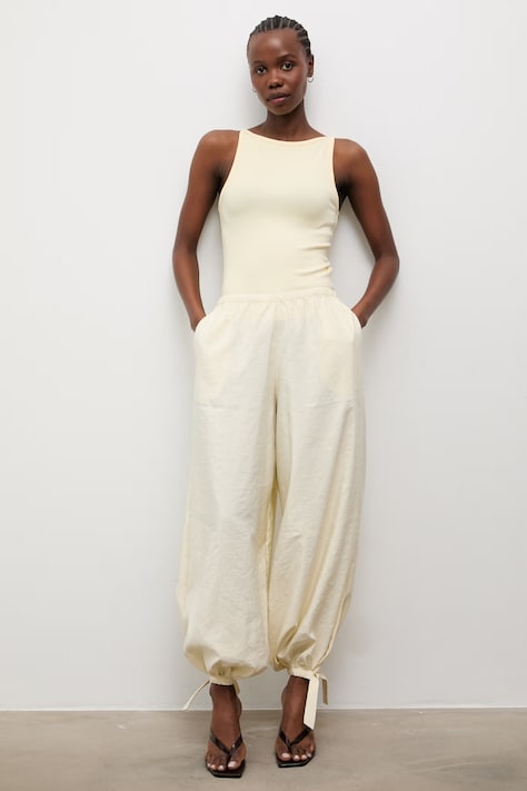 Answear.LAB spodnie damskie beżowe high waist