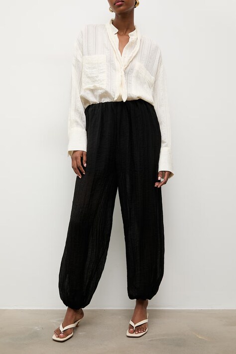 Answear.LAB spodnie joggery damskie z wiskozą czarne high waist