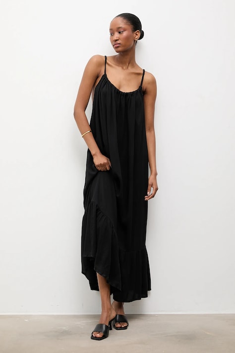 Answear.LAB sukienka kolor czarny midi oversize