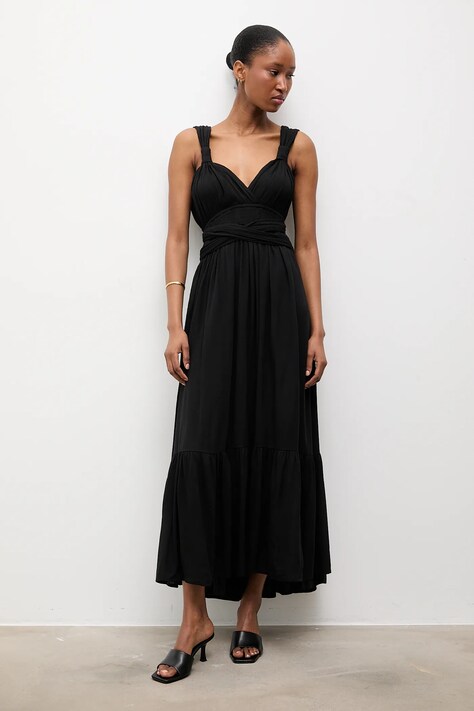 Answear.LAB sukienka kolor czarny maxi rozkloszowana