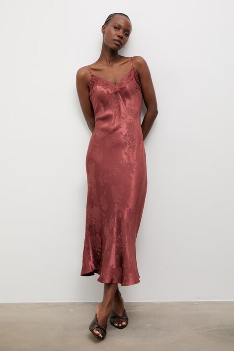 Answear.LAB sukienka bieliźniana z dodatkiem lnu pomarańczowa w kwiaty