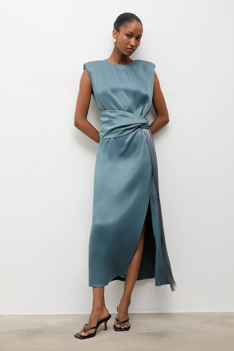 Answear.LAB sukienka kolor niebieski midi rozkloszowana