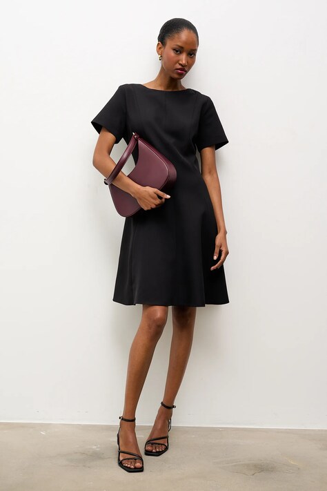 Answear.LAB sukienka kolor czarny mini rozkloszowana