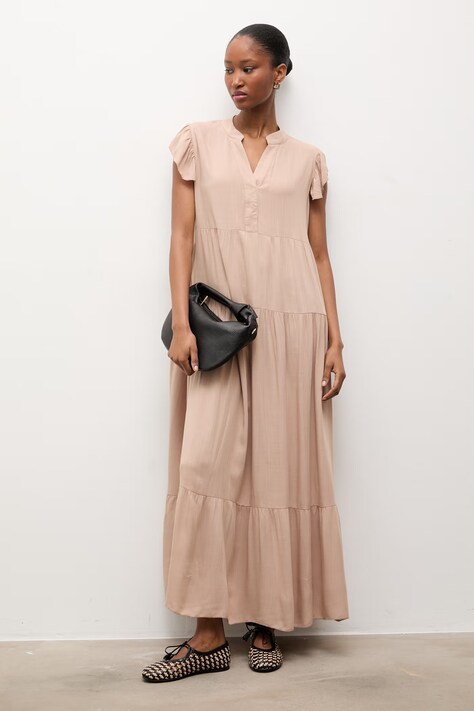 Answear.LAB sukienka z domieszką lnu kolor beżowy maxi oversize