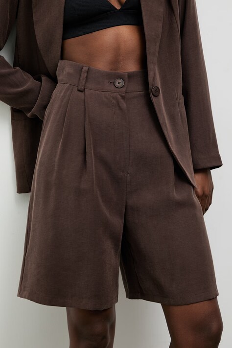 Answear.LAB szorty eleganckie damskie z wiskozą brązowe high waist