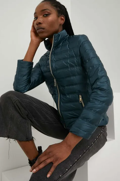 Pernata jakna Answear Lab za žene, za prijelazno razdoblje