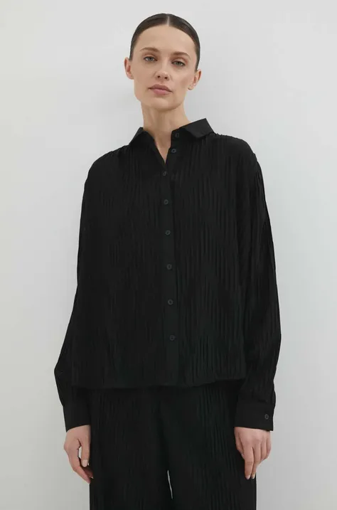 Риза Answear Lab дамска в черно със стандартна кройка с класическа яка