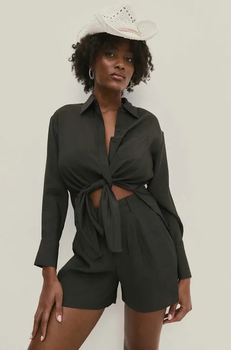 Answear Lab koszula damska kolor czarny relaxed z kołnierzykiem klasycznym