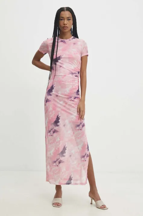 Answear Lab sukienka kolor różowy maxi dopasowana