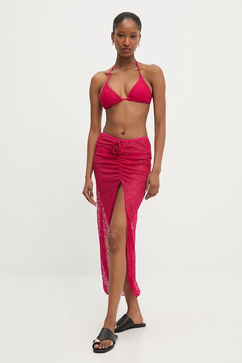 Answear Lab costum de baie din două piese cu fustă culoarea roz, cupa usor rigidizata