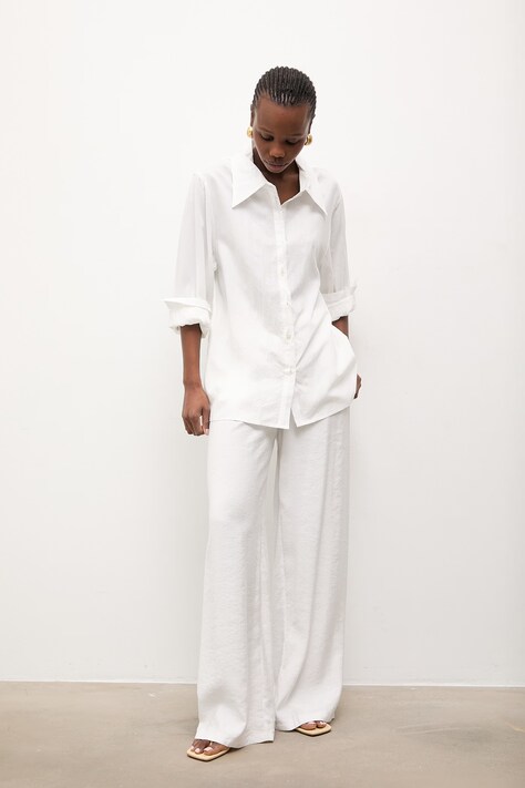 Košile Answear.LAB dámská, bílá barva, relaxed, s klasickým límcem