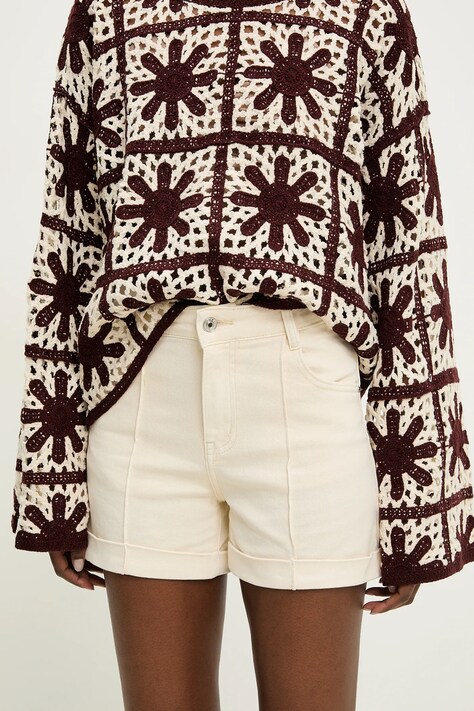 Answear Lab pantaloni scurti femei, culoarea bej, neted, high waist