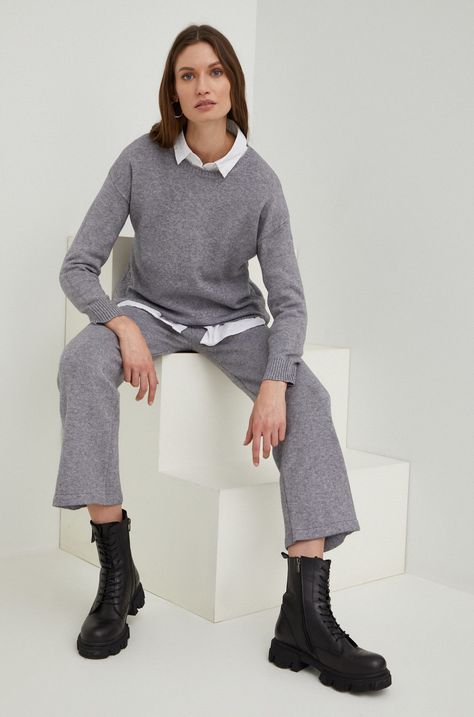 Комплект пуловер и панталон Answear Lab