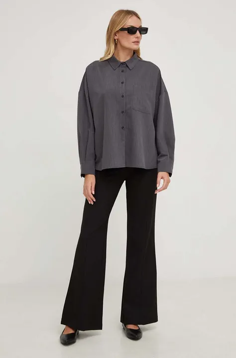 Košeľa Answear Lab dámska, šedá farba, voľný strih, s klasickým golierom