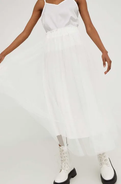 Suknja Answear Lab boja: bijela, midi, širi se prema dolje