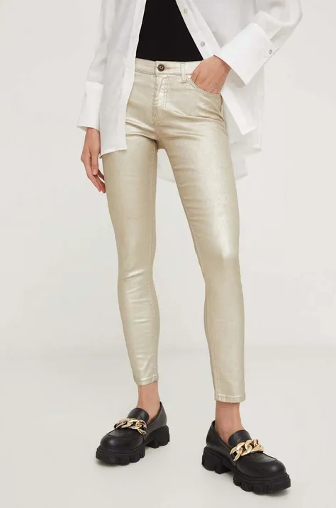 Nohavice Answear Lab dámske, zlatá farba, priliehavé, stredne vysoký pás