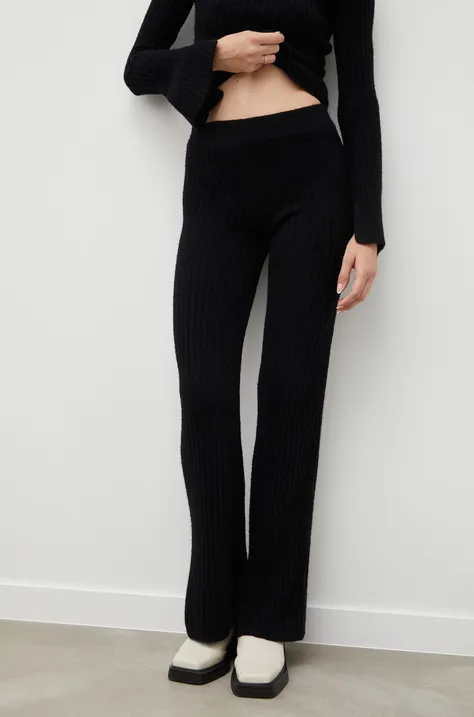 Шерстяные брюки Herskind женские цвет чёрный клёш высокая посадка