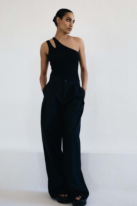 MUUV. body MHOL femei, culoarea negru, cold shoulder