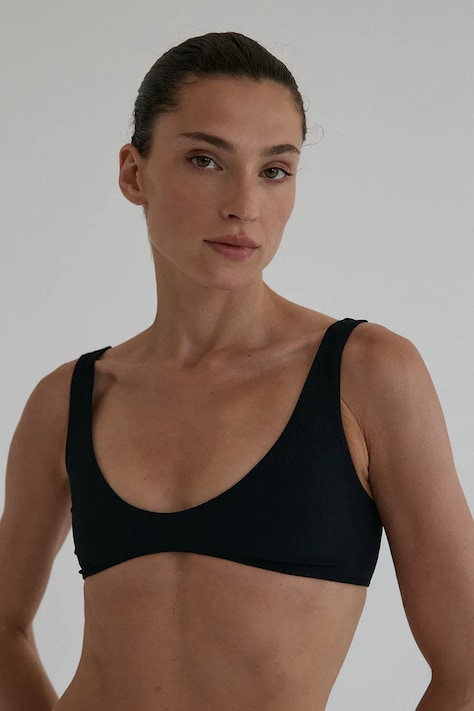 MUUV. biustonosz kąpielowy POCO kolor czarny miękka miseczka