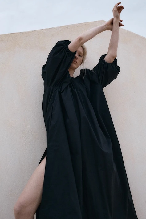 Muuv. sukienka bawełniana BUFFLE czarna gładka