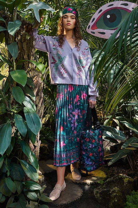 SILKY SUMMER