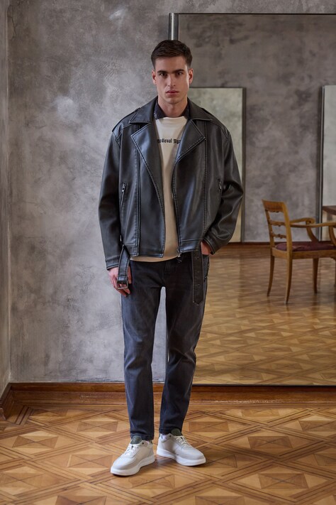 TIMELESS LAYERS