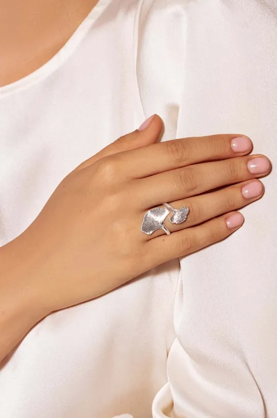 Lilou pierścionek posrebrzany Ginko srebrny