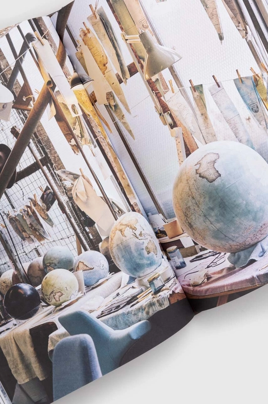 Kniha Bloomsbury Publishing PLC The Globemakers, Peter Bellerby viacfarebná