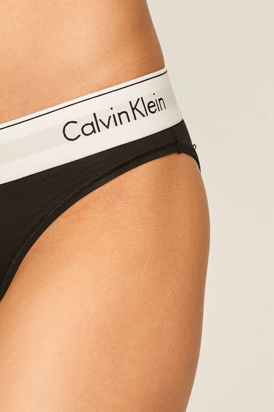 Calvin Klein Underwear - bugyi  Bélés: 100% pamut Jelentős anyag: 53% pamut, 12% elasztán, 35% modális anyag Kikészítés: 10% elasztán, 67% poliamid, 23% poliészter