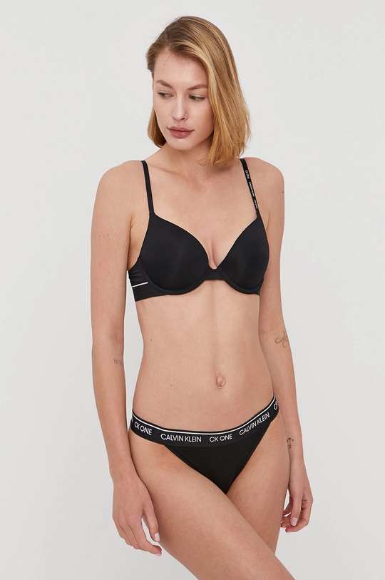 Calvin Klein Underwear - Brazyliany CK One Materiał zasadniczy: 55 % Bawełna, 8 % Elastan, 37 % Modal, Inne materiały: 15 % Elastan, 69 % Nylon, 16 % Poliester, Wkładka: 100 % Bawełna