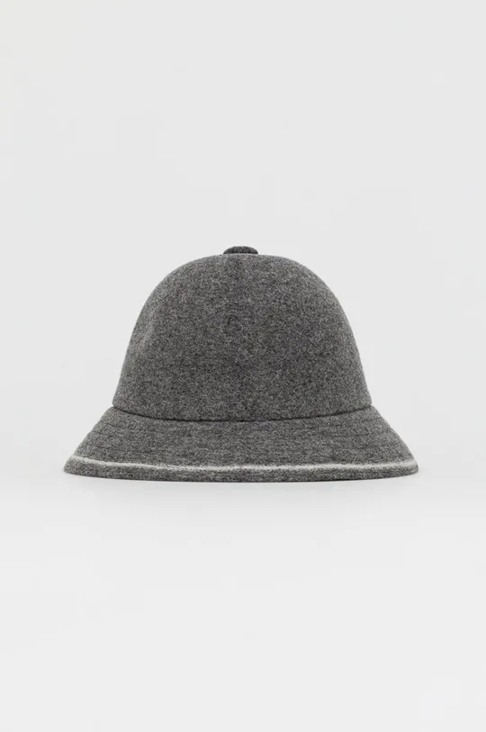 Kangol pălărie  Materialul de baza: 35% Modacril, 65% Lana Banda: 100% Nailon
