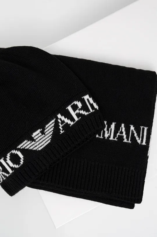Emporio Armani cappello e sciarpa con aggiunta di lana Uomo