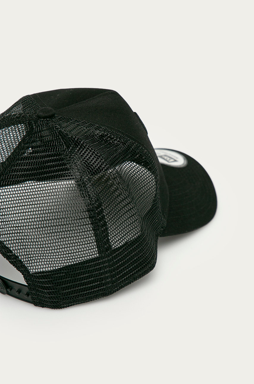 New Era cap <p> Material 1: 100% Cotton Material 2: 100% Polyester</p>