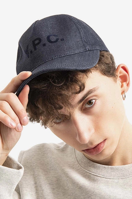 A.P.C. czapka z daszkiem Casquette Eden granatowy