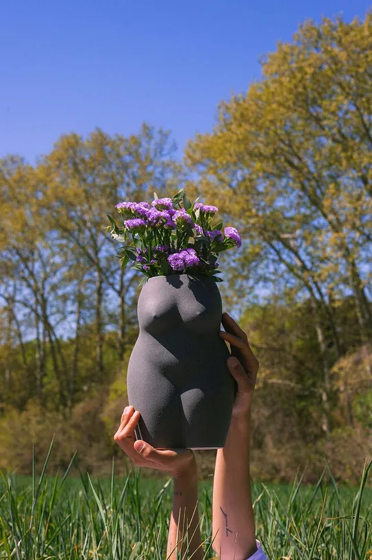 Dekoratívna váza DOIY Body