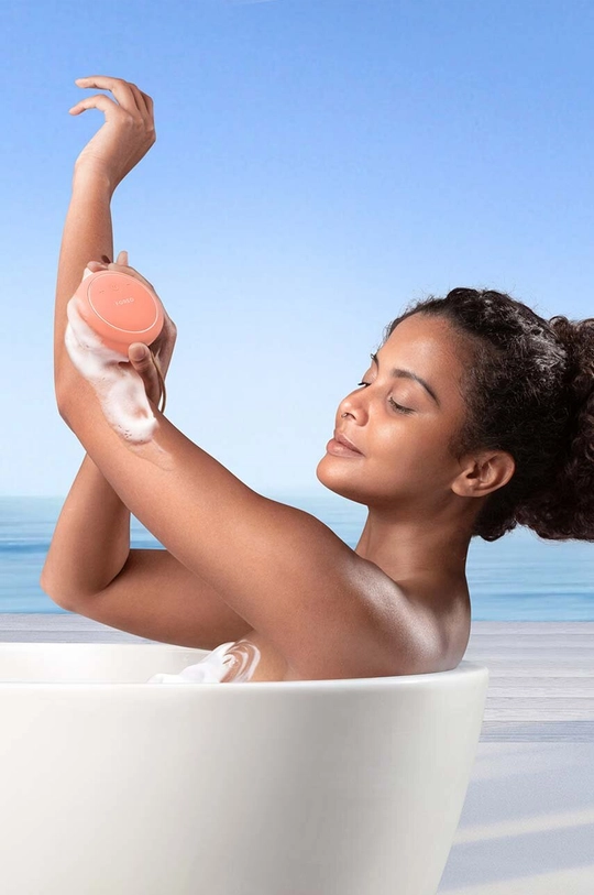 FOREO spazzola sonica per il corpo LUNA™ 4 Body arancione F1382