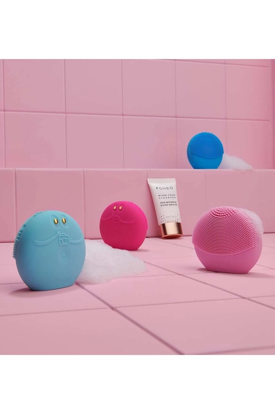 Пристрій для розумного аналізу та очищення шкіри обличчя FOREO LUNA™ Play Smart 2