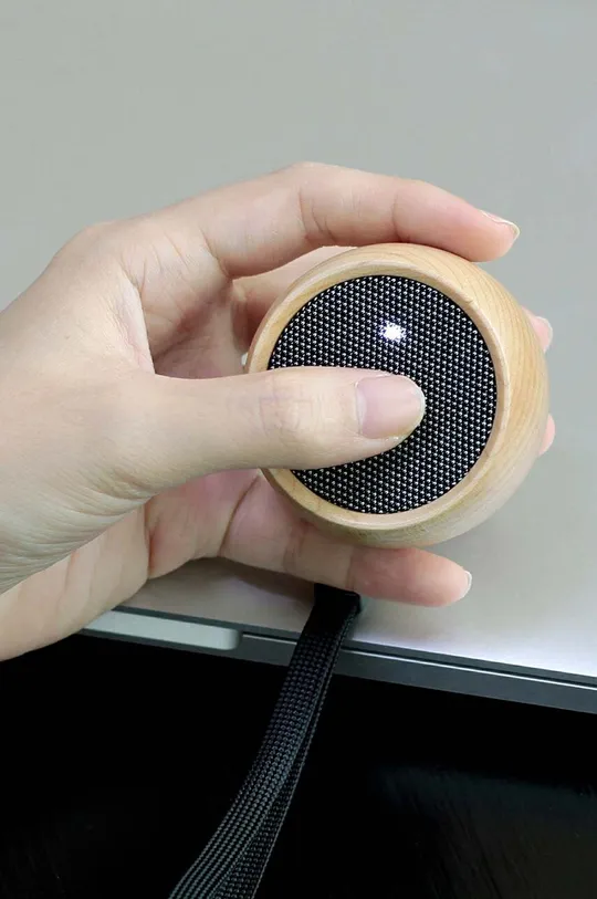 beige Gingko Design autoparlante wireless Tumbler Selfie Speaker
