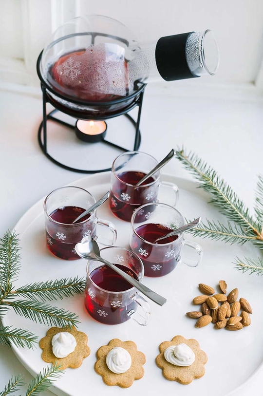 šarena Boca za kuhano vino s podloškom Dorre Snöstärna Glöggkolv