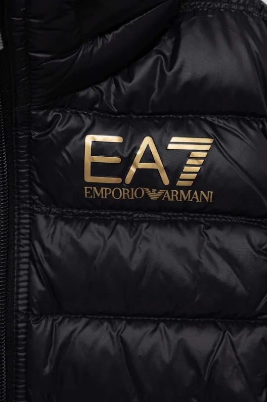 EA7 Emporio Armani bezrękawnik puchowy dziecięcy Materiał zasadniczy: 100 % Poliamid, Podszewka: 100 % Poliamid, Wypełnienie: 90 % Puch kaczy, 10 % Pierze kacze