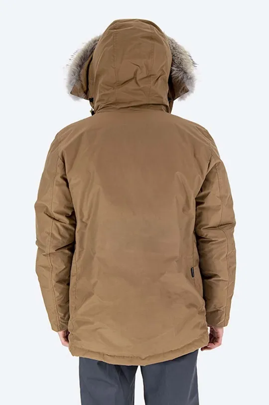 Пухова куртка Woolrich  Основний матеріал: 60% Бавовна, 40% Поліамід Наповнювач: 80% Качиний пух, 20% Качине пір'я