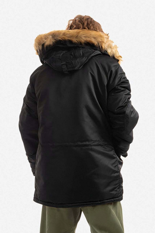 Bunda Alpha Industries PARKA N3B VF 59 103141 03  Hlavní materiál: 100 % Nylon Podšívka: 100 % Nylon Výplň: 100 % Polyester