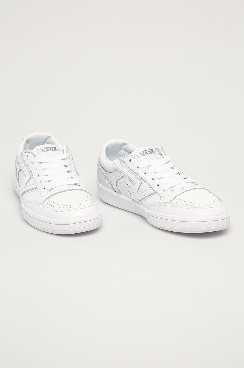 Vans sneakers white