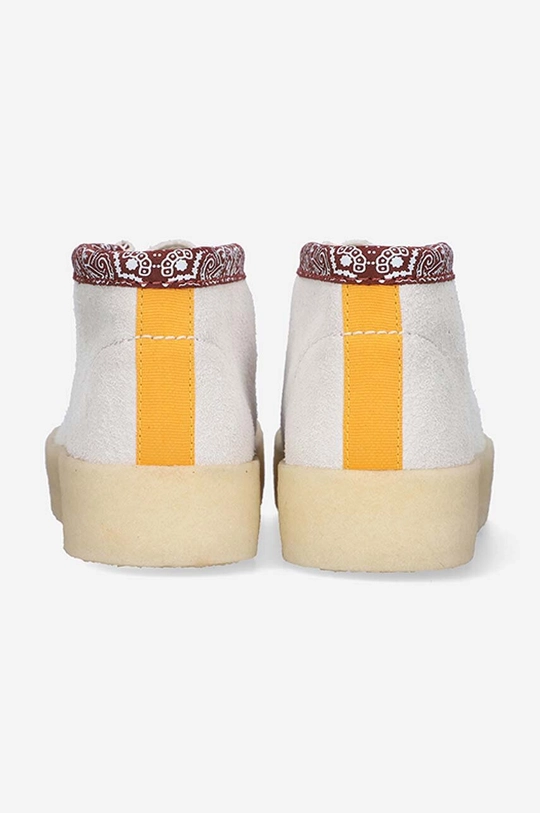 Semišové poltopánky Clarks Wallabee Cup