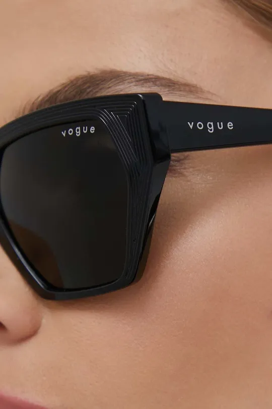 Сонцезахисні окуляри VOGUE