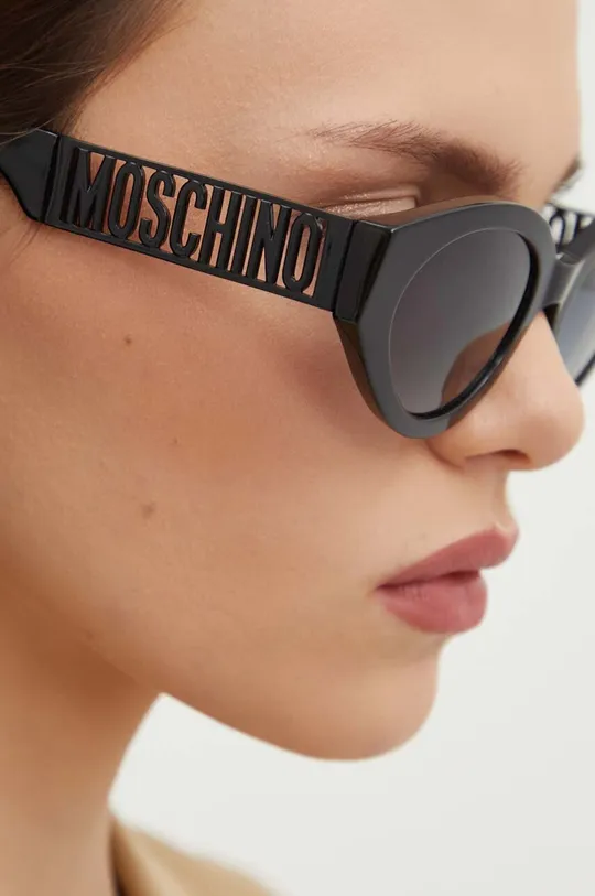 Moschino napszemüveg
