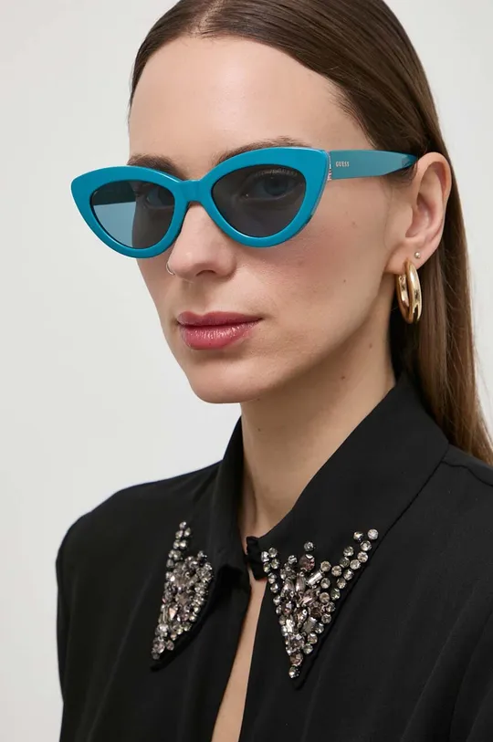 Slnečné okuliare Guess modrá