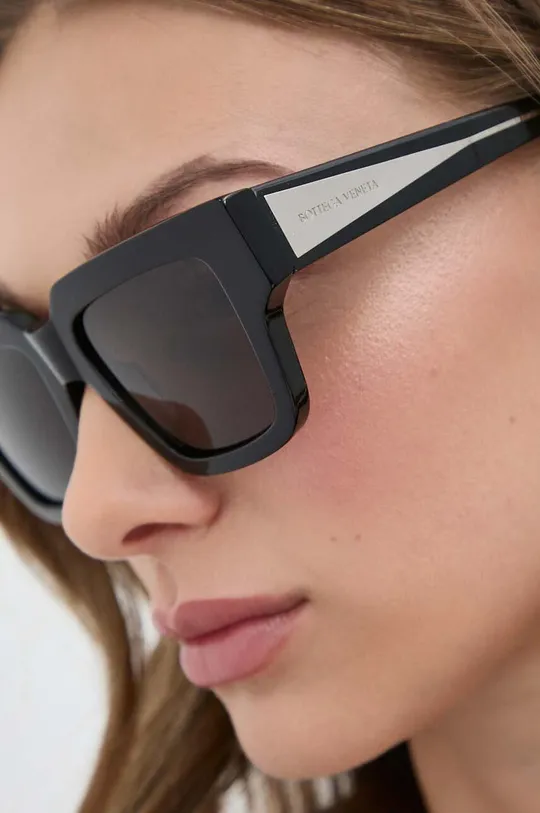 Солнцезащитные очки Bottega Veneta
