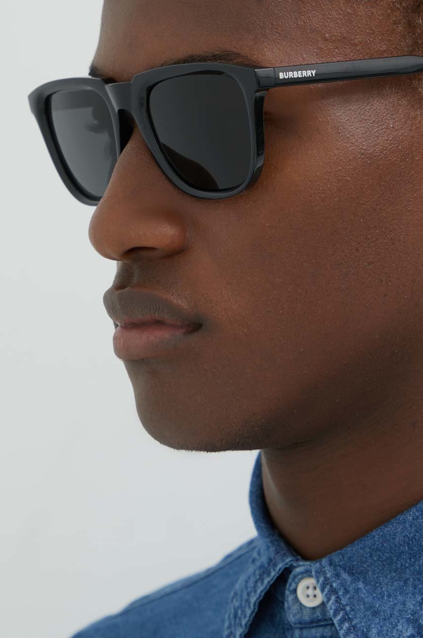 Солнцезащитные очки Burberry мужские цвет чёрный | ANSWEAR.ua