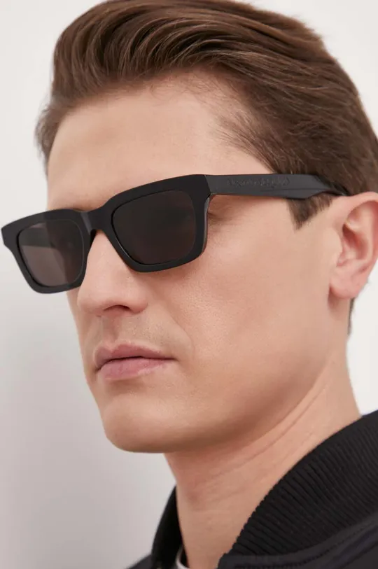 чёрный Солнцезащитные очки Alexander McQueen Мужской